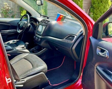 Червоний Додж Джорні, об'ємом двигуна 2.4 л та пробігом 190 тис. км за 10750 $, фото 4 на Automoto.ua
