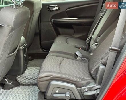 Красный Додж Джорни, объемом двигателя 2.4 л и пробегом 205 тыс. км за 10490 $, фото 13 на Automoto.ua