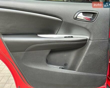 Красный Додж Джорни, объемом двигателя 2.4 л и пробегом 205 тыс. км за 10490 $, фото 14 на Automoto.ua