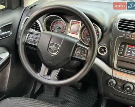 Красный Додж Джорни, объемом двигателя 2.4 л и пробегом 205 тыс. км за 10490 $, фото 19 на Automoto.ua