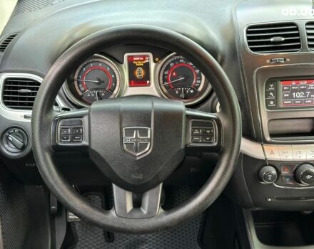 Красный Додж Джорни, объемом двигателя 2.4 л и пробегом 205 тыс. км за 10490 $, фото 17 на Automoto.ua