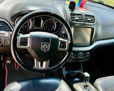 Червоний Додж Джорні, об'ємом двигуна 2.4 л та пробігом 190 тис. км за 10750 $, фото 5 на Automoto.ua