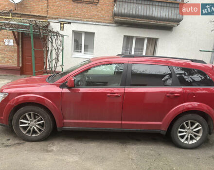 Красный Додж Джорни, объемом двигателя 2.36 л и пробегом 256 тыс. км за 10600 $, фото 4 на Automoto.ua