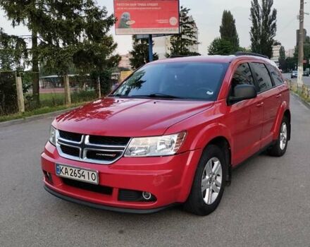 Красный Додж Джорни, объемом двигателя 2.36 л и пробегом 208 тыс. км за 9330 $, фото 2 на Automoto.ua