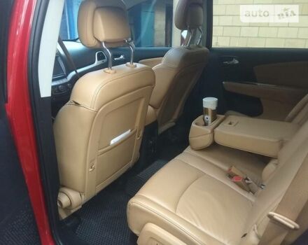 Красный Додж Джорни, объемом двигателя 3.6 л и пробегом 183 тыс. км за 13000 $, фото 5 на Automoto.ua