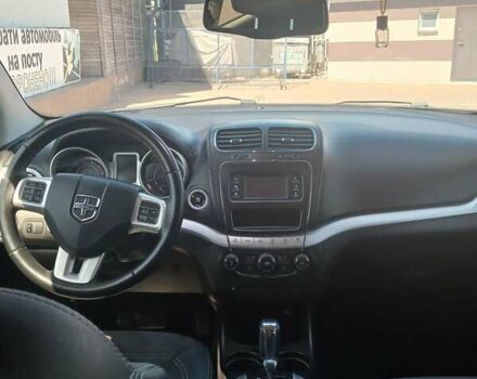 Красный Додж Джорни, объемом двигателя 3.6 л и пробегом 178 тыс. км за 14000 $, фото 5 на Automoto.ua