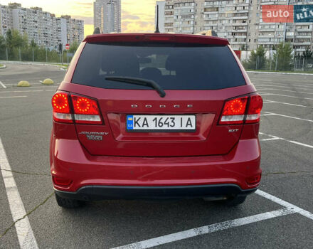 Красный Додж Джорни, объемом двигателя 2.36 л и пробегом 160 тыс. км за 9999 $, фото 4 на Automoto.ua
