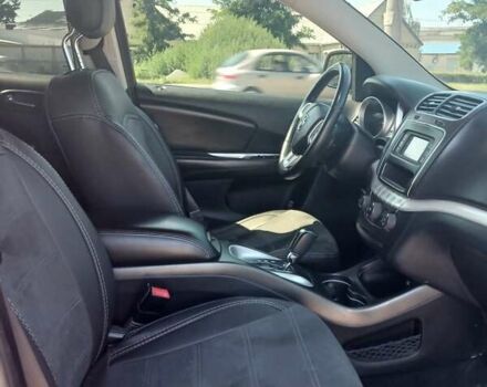 Красный Додж Джорни, объемом двигателя 3.6 л и пробегом 178 тыс. км за 14000 $, фото 7 на Automoto.ua