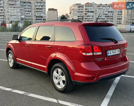 Красный Додж Джорни, объемом двигателя 2.36 л и пробегом 160 тыс. км за 9999 $, фото 3 на Automoto.ua