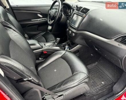 Червоний Додж Джорні, об'ємом двигуна 2.36 л та пробігом 220 тис. км за 12000 $, фото 10 на Automoto.ua