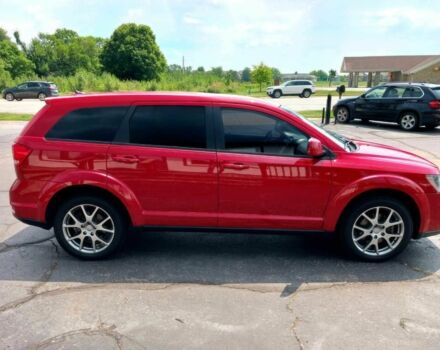 Красный Додж Джорни, объемом двигателя 3.6 л и пробегом 79 тыс. км за 7000 $, фото 2 на Automoto.ua