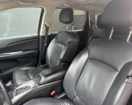 Додж Джорни 2016 в Одессе на Automoto.ua Красный Додж Джорни, объемом двигателя 3.6 л и пробегом 80 тыс. км за 5500 $, фото 9 на Automoto.ua