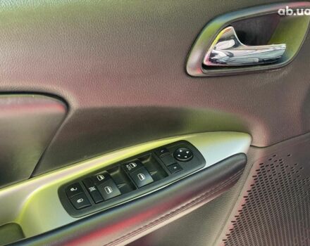 Додж Джорни 2017 в Киеве на Automoto.ua Красный Додж Джорни, объемом двигателя 2.4 л и пробегом 92 тыс. км за 13990 $, фото 16 на Automoto.ua