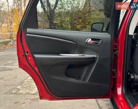 Красный Додж Джорни, объемом двигателя 2.4 л и пробегом 92 тыс. км за 12490 $, фото 33 на Automoto.ua