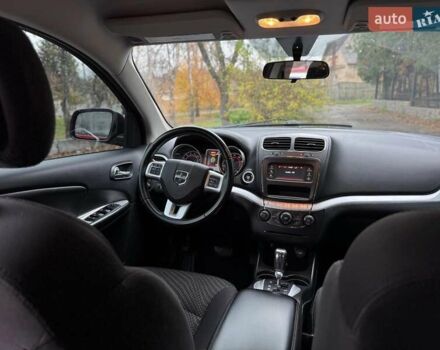 Красный Додж Джорни, объемом двигателя 2.4 л и пробегом 92 тыс. км за 12490 $, фото 37 на Automoto.ua