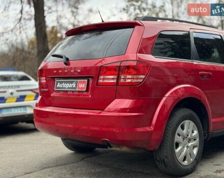 Красный Додж Джорни, объемом двигателя 2.4 л и пробегом 92 тыс. км за 12490 $, фото 10 на Automoto.ua