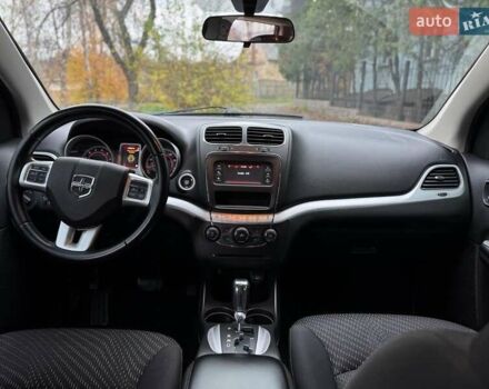 Красный Додж Джорни, объемом двигателя 2.4 л и пробегом 92 тыс. км за 12490 $, фото 36 на Automoto.ua