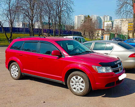 Красный Додж Джорни, объемом двигателя 2.36 л и пробегом 133 тыс. км за 10500 $, фото 4 на Automoto.ua