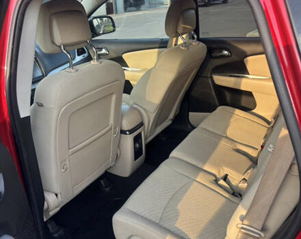 Красный Додж Джорни, объемом двигателя 2.36 л и пробегом 225 тыс. км за 10500 $, фото 4 на Automoto.ua