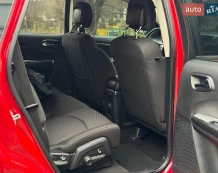 Красный Додж Джорни, объемом двигателя 2.4 л и пробегом 92 тыс. км за 12490 $, фото 40 на Automoto.ua
