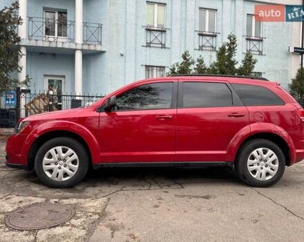 Красный Додж Джорни, объемом двигателя 2.4 л и пробегом 92 тыс. км за 12490 $, фото 5 на Automoto.ua