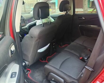 Красный Додж Джорни, объемом двигателя 3.6 л и пробегом 175 тыс. км за 14500 $, фото 5 на Automoto.ua