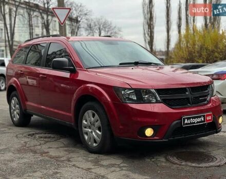 Красный Додж Джорни, объемом двигателя 2.4 л и пробегом 92 тыс. км за 12490 $, фото 13 на Automoto.ua