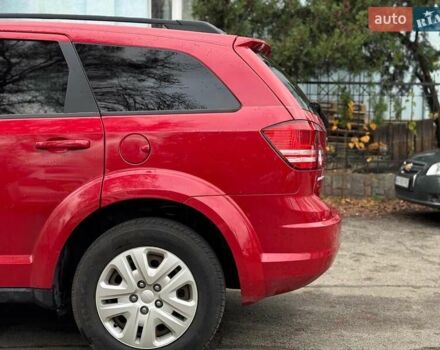Красный Додж Джорни, объемом двигателя 2.4 л и пробегом 92 тыс. км за 12490 $, фото 6 на Automoto.ua