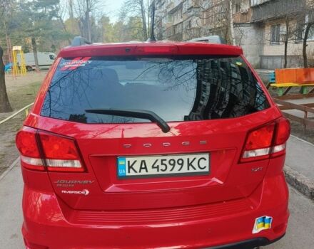 Красный Додж Джорни, объемом двигателя 3.6 л и пробегом 175 тыс. км за 14500 $, фото 3 на Automoto.ua