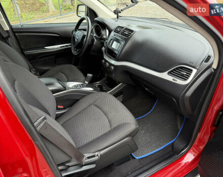 Красный Додж Джорни, объемом двигателя 2.36 л и пробегом 106 тыс. км за 11000 $, фото 51 на Automoto.ua