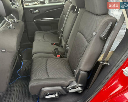 Красный Додж Джорни, объемом двигателя 2.36 л и пробегом 106 тыс. км за 11000 $, фото 45 на Automoto.ua