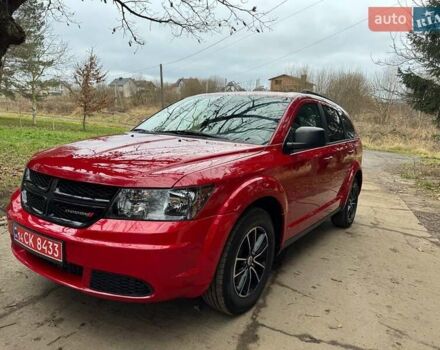 Красный Додж Джорни, объемом двигателя 2.36 л и пробегом 164 тыс. км за 10500 $, фото 7 на Automoto.ua