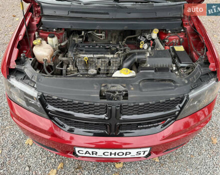 Красный Додж Джорни, объемом двигателя 2.36 л и пробегом 106 тыс. км за 11000 $, фото 26 на Automoto.ua