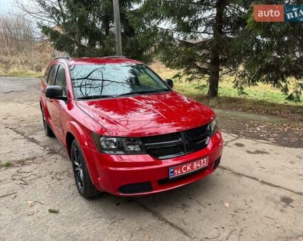 Красный Додж Джорни, объемом двигателя 2.36 л и пробегом 164 тыс. км за 10500 $, фото 4 на Automoto.ua