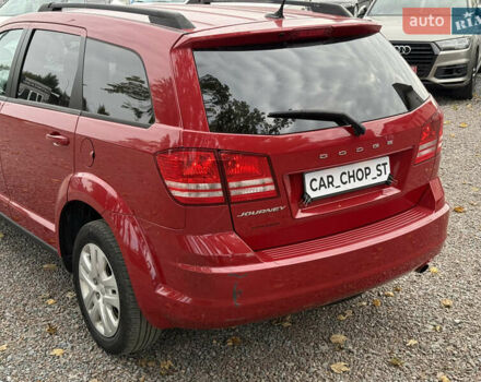 Красный Додж Джорни, объемом двигателя 2.36 л и пробегом 106 тыс. км за 11000 $, фото 9 на Automoto.ua