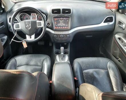 Красный Додж Джорни, объемом двигателя 0 л и пробегом 112 тыс. км за 2200 $, фото 7 на Automoto.ua