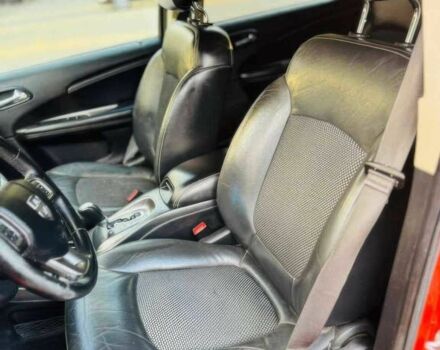 Красный Додж Джорни, объемом двигателя 3.6 л и пробегом 46 тыс. км за 2000 $, фото 8 на Automoto.ua