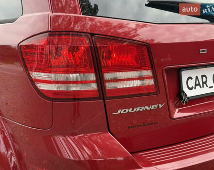 Красный Додж Джорни, объемом двигателя 2.36 л и пробегом 106 тыс. км за 11000 $, фото 10 на Automoto.ua