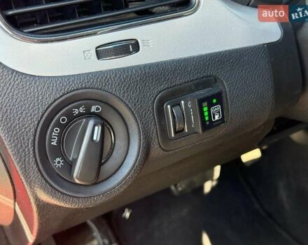 Додж Джорні 2018 у Вінниці на Automoto.ua Червоний Додж Джорні, об'ємом двигуна 2.4 л та пробігом 128 тис. км за 10290 $, фото 18 на Automoto.ua