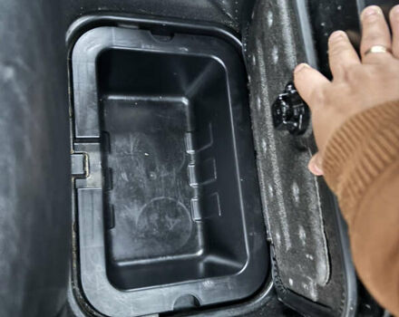 Красный Додж Джорни, объемом двигателя 3.6 л и пробегом 117 тыс. км за 19000 $, фото 46 на Automoto.ua