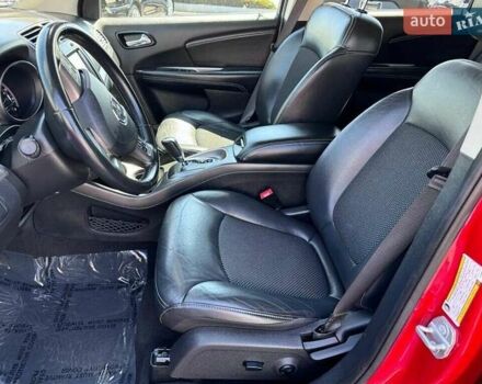 Красный Додж Джорни, объемом двигателя 2.36 л и пробегом 88 тыс. км за 2650 $, фото 5 на Automoto.ua