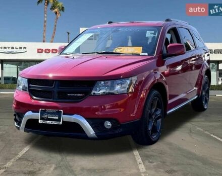 Красный Додж Джорни, объемом двигателя 2.36 л и пробегом 88 тыс. км за 2650 $, фото 2 на Automoto.ua