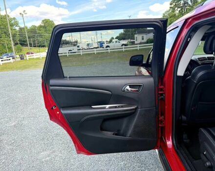 Красный Додж Джорни, объемом двигателя 2.4 л и пробегом 47 тыс. км за 7500 $, фото 12 на Automoto.ua