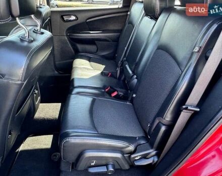 Красный Додж Джорни, объемом двигателя 2.36 л и пробегом 88 тыс. км за 2650 $, фото 10 на Automoto.ua