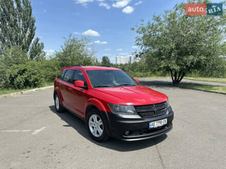 Красный Додж Джорни, объемом двигателя 2.36 л и пробегом 274 тыс. км за 9599 $, фото 1 на Automoto.ua