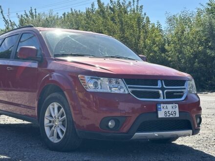 Додж Джорні 2015 у Нежине на Automoto.ua Червоний Додж Джорні, об'ємом двигуна 3.6 л та пробігом 200 тис. км за 12500 $, фото 1 на Automoto.ua