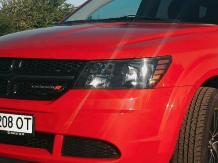 Червоний Додж Джорні, об'ємом двигуна 2.36 л та пробігом 333 тис. км за 10000 $, фото 1 на Automoto.ua