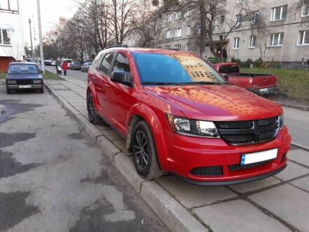 Красный Додж Джорни, объемом двигателя 2.4 л и пробегом 128 тыс. км за 10500 $, фото 1 на Automoto.ua