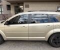 Желтый Додж Джорни, объемом двигателя 2.4 л и пробегом 280 тыс. км за 6735 $, фото 3 на Automoto.ua