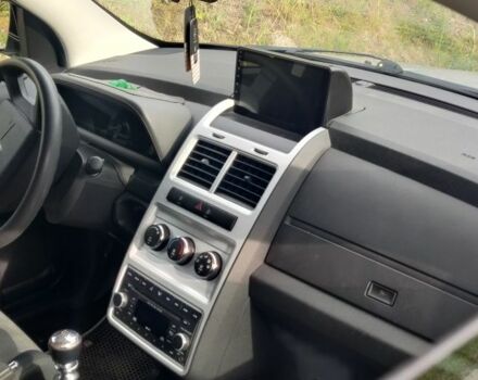 Сірий Додж Джорні, об'ємом двигуна 2 л та пробігом 220 тис. км за 7500 $, фото 11 на Automoto.ua